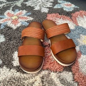Kensie Brown Slip On Sandals